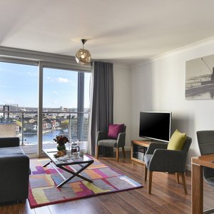 FRASERPLACECANARYWARFTWOBEDROOMAPARTMENT