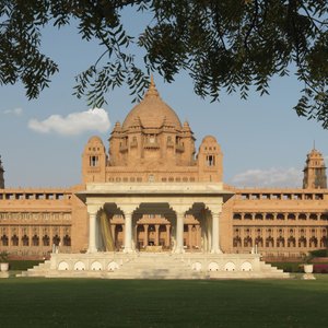 Palace Exterior 1