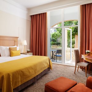 Corinthia Palace Executive Room