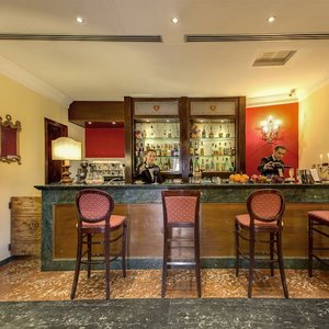 Cafe/Bar