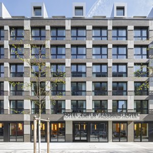 Hotel Zuri Front