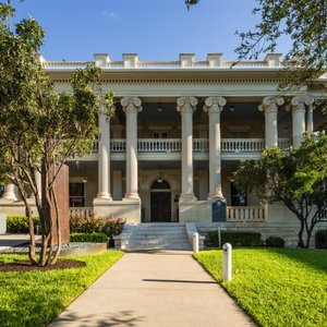 Hotel Ella Exterior