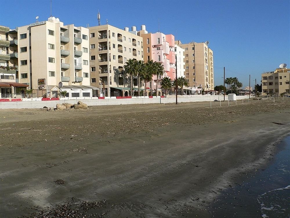 Отель Costantiana Beach Hotel Apartments Apts