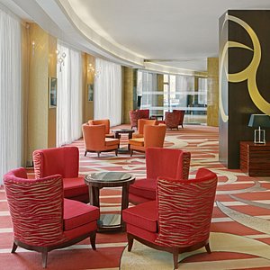 Hotel Lobby & Lounge