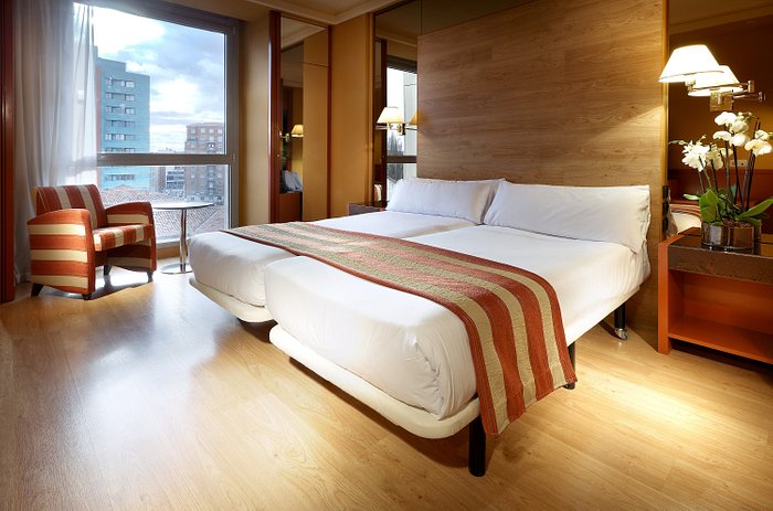CRISOL PUERTA DE BURGOS $49 ($̶6̶1̶) - Prices & Hotel Reviews - Spain