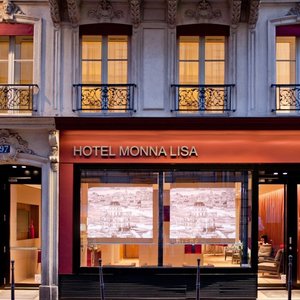 MONNALISAFacade
