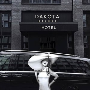 Dakota Exterior