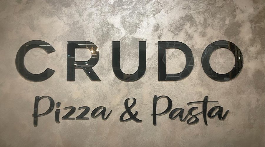 Crudo Resto Pizza & Pasta is cozy place with Italian cuisine, located on the first floor of T1 Mall of Tallinn, 10 minutes walk from the airport. We serve pizzas, pastas, antipasti, salads, soups, risottos, main courses and desserts. A good selection of wines. Kids's menu and a safe zone for kids on the second floor. Big groups of people will find second floor a great option. You can book a table in advance by calling +37258777770. 