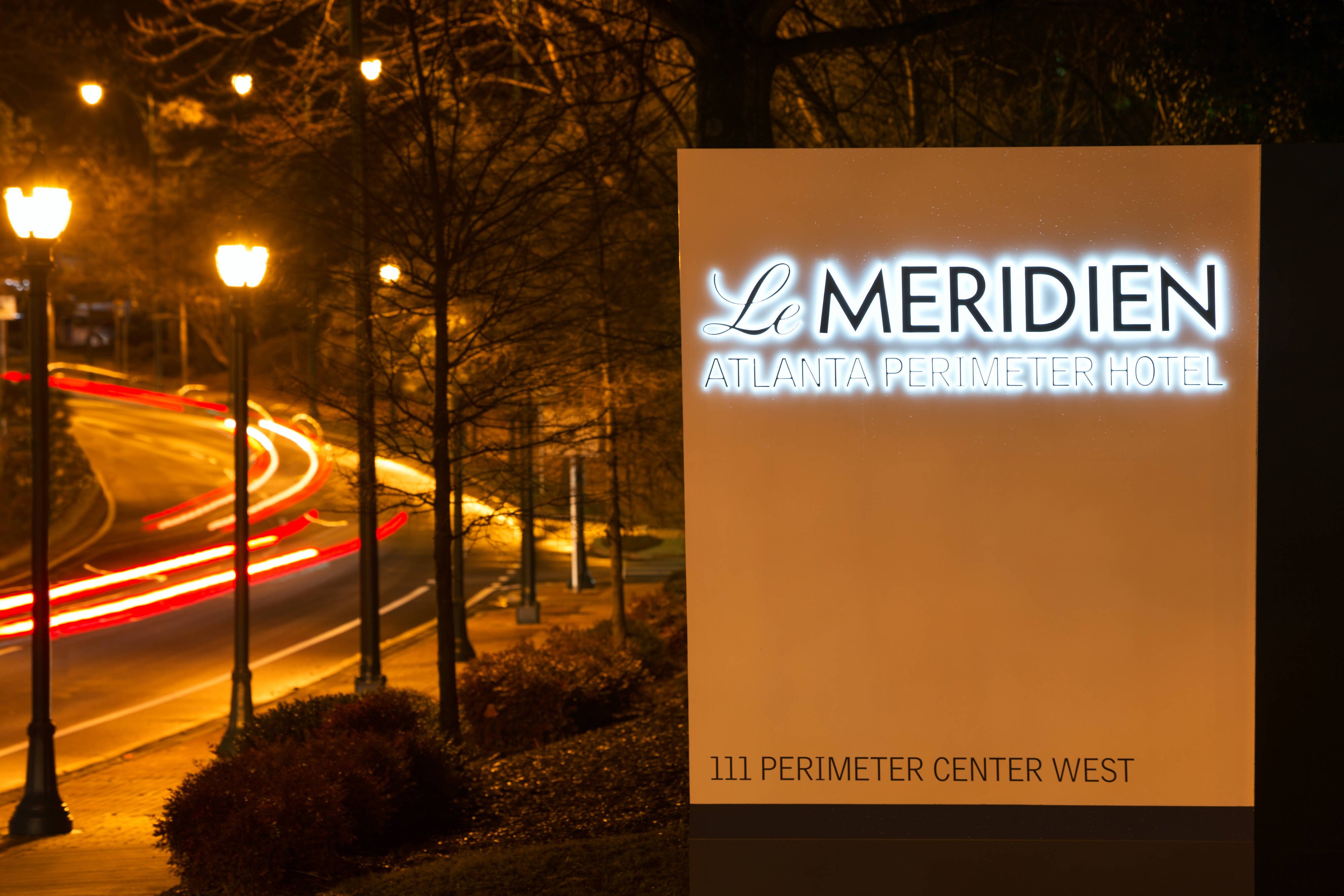 LE MERIDIEN ATLANTA PERIMETER Dunwoody GA Foto S Reviews En   Exterior 