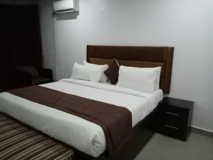 H31 ROYAL CLASSIC APARTMENTS - Hostel Reviews (Lagos, Nigeria)