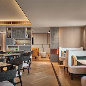 Club Lounge 3