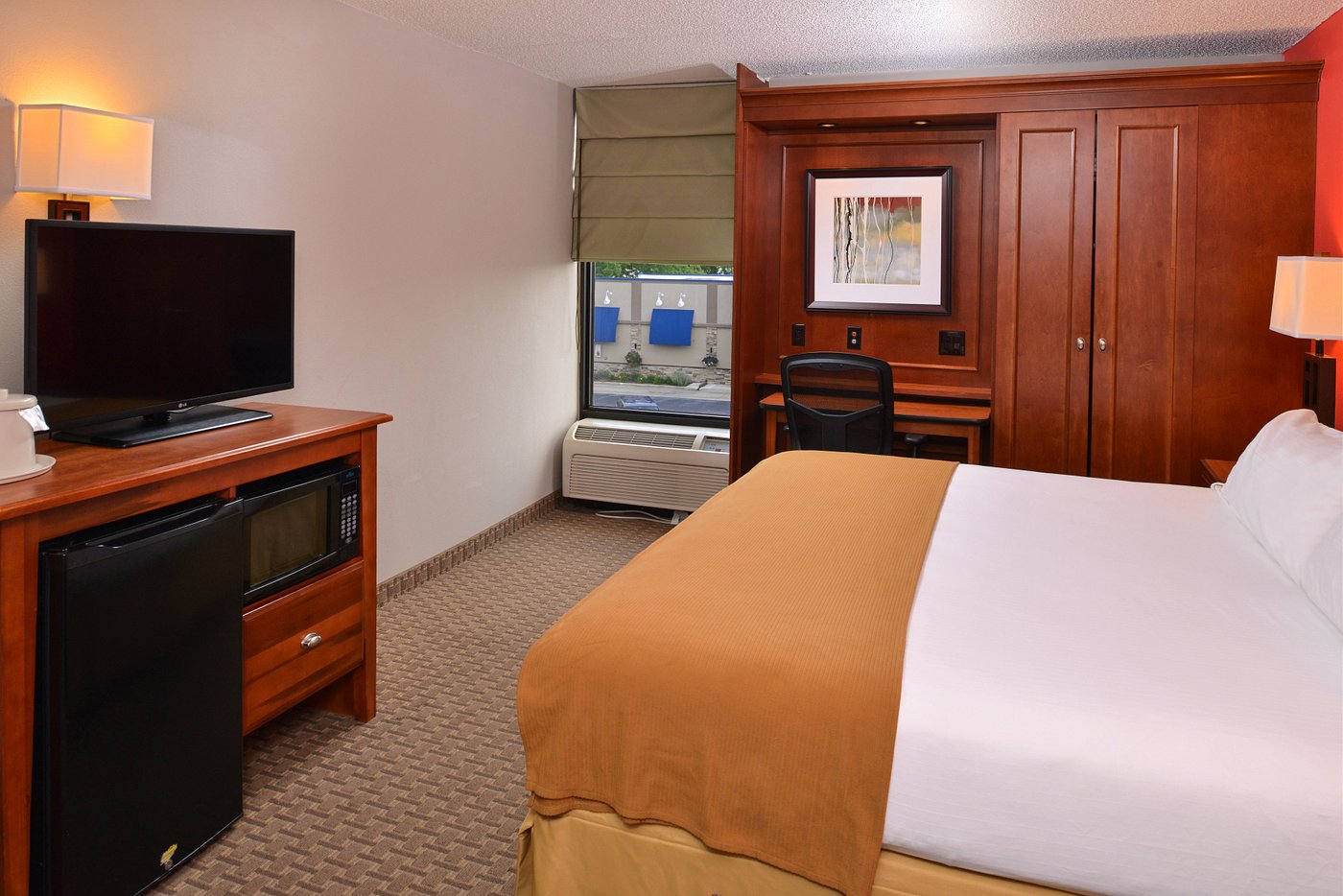 Holiday Inn Express Crestwood An Ihg Hotel 107 ̶1̶4̶7̶ Updated