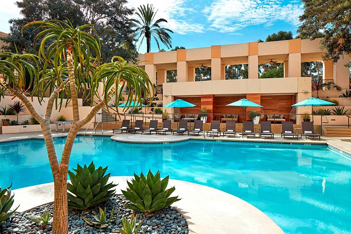 The 10 best hotels near Fashion Valley Mall in San Diego, United States of  America
