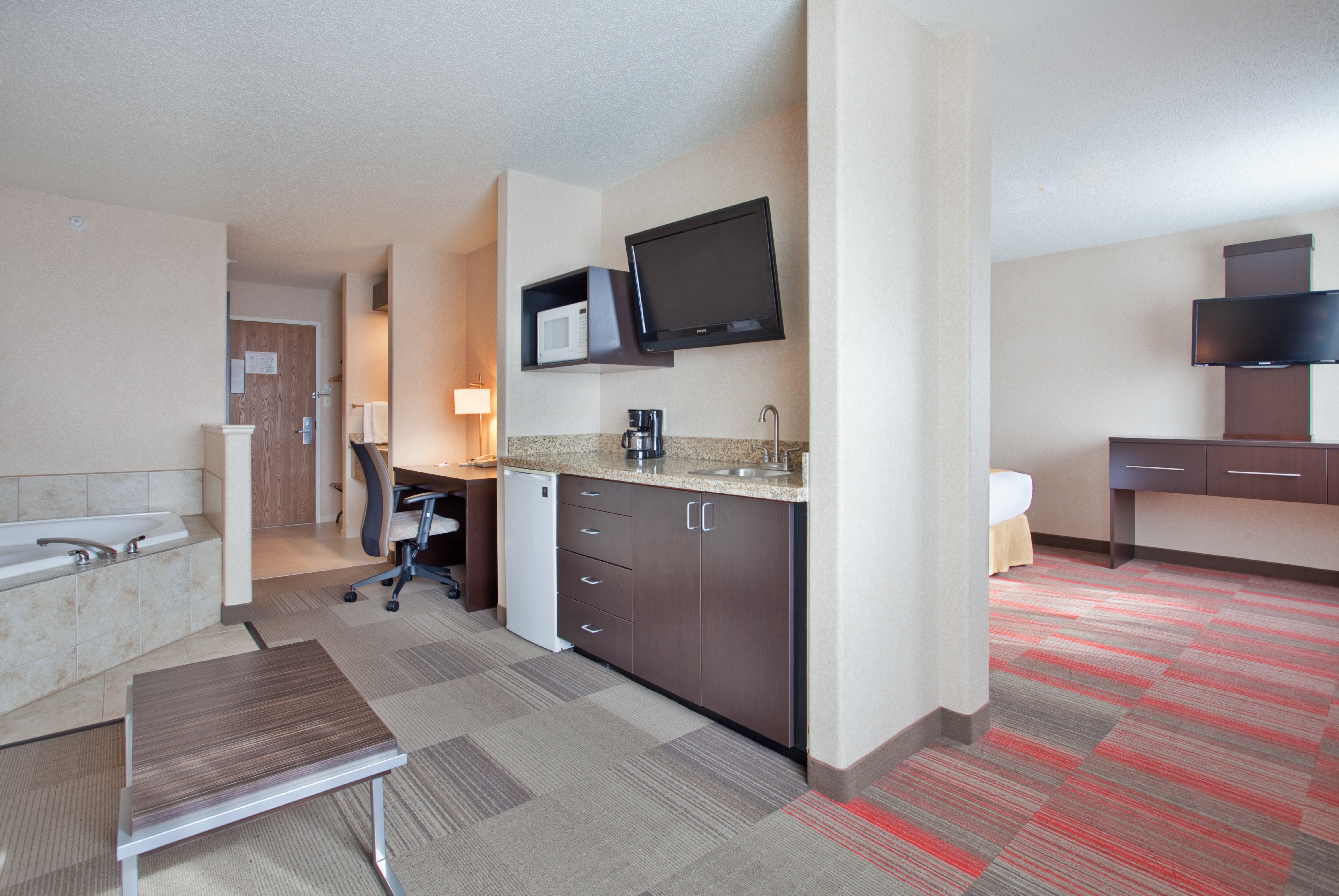 HOLIDAY INN EXPRESS SUITES BEATRICE AN IHG HOTEL 118 1 2 5