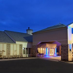Hotel near Pittsburgh International Airport