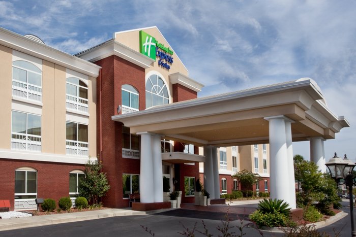 HOLIDAY INN EXPRESS & SUITES SUMTER, AN IHG HOTEL $104 ($̶1̶3̶6̶ ...