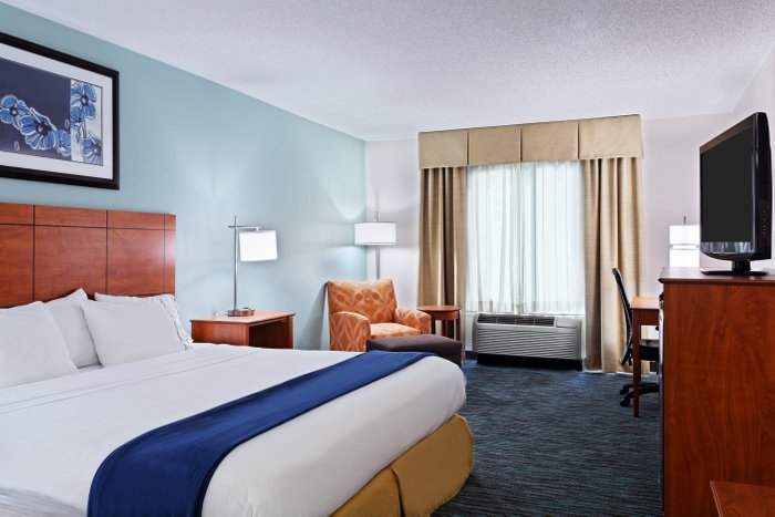 HOLIDAY INN EXPRESS & SUITES RICHMOND-BRANDERMILL-HULL ST., AN IHG ...