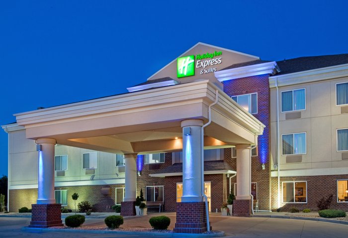 HOLIDAY INN EXPRESS & SUITES DICKINSON, AN IHG HOTEL - Hotel Reviews ...