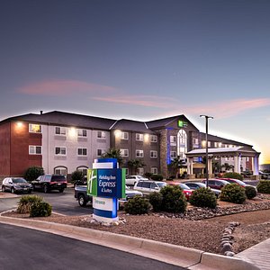 Holiday Inn Express Alamogordo with free breakfast and Internet