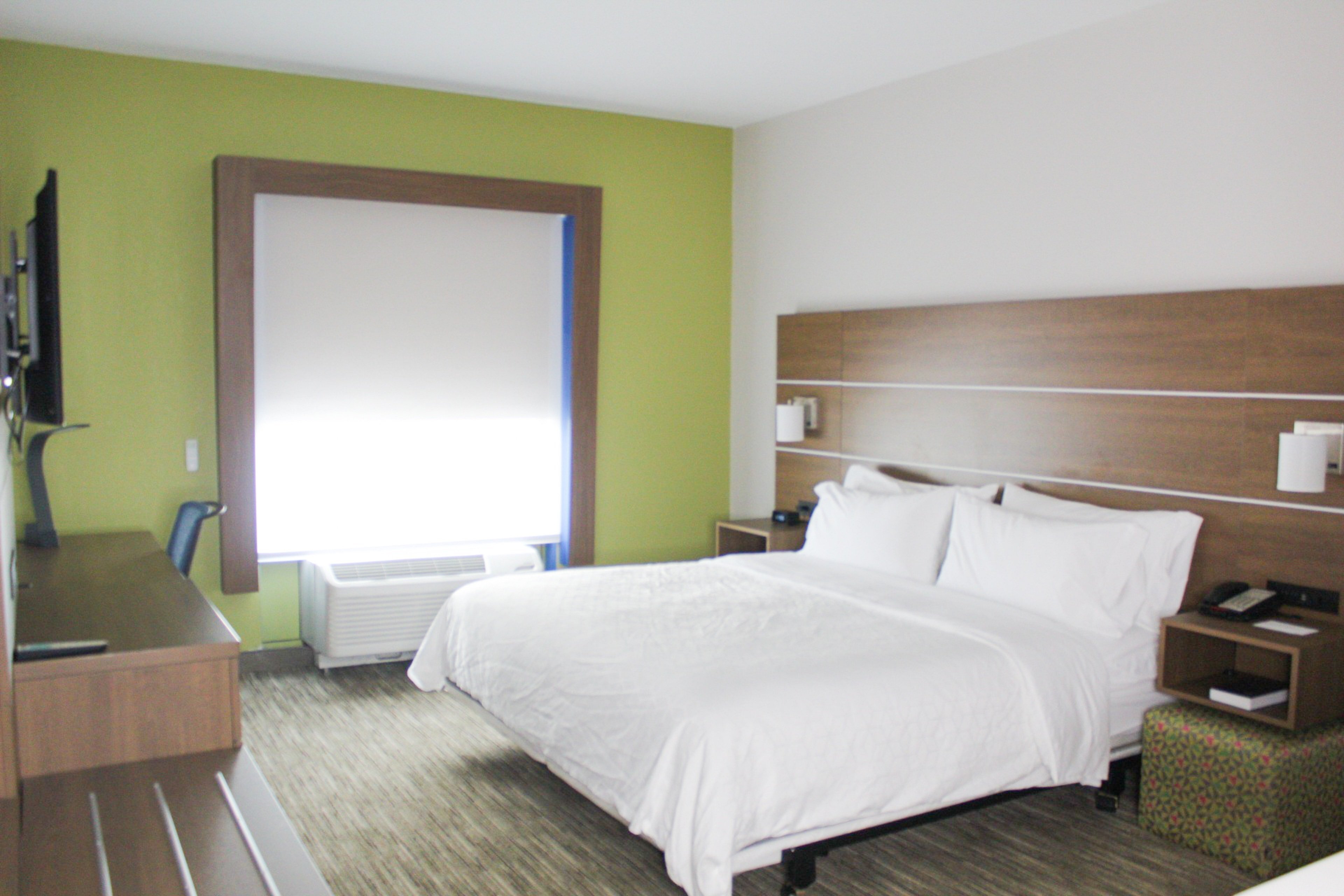 HOLIDAY INN EXPRESS SUITES MARTINSVILLE BLOOMINGTON AREA AN IHG