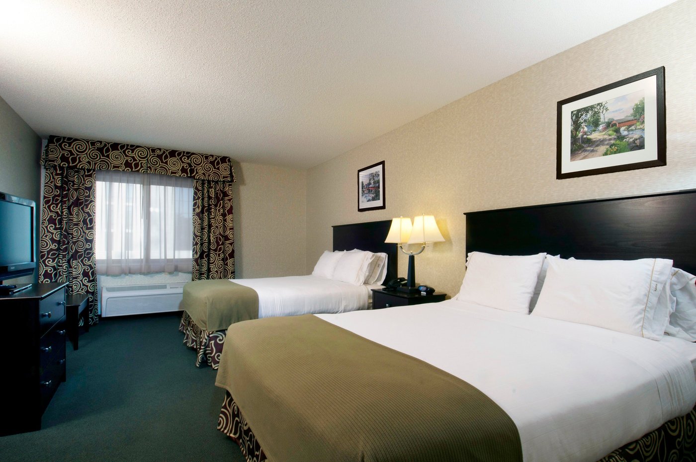 HOLIDAY INN EXPRESS & SUITES MINNEAPOLIS-DWTN (CONV CTR), AN IHG HOTEL ...