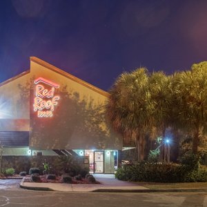 Red Roof Inn Jacksonville Airport in Jacksonville