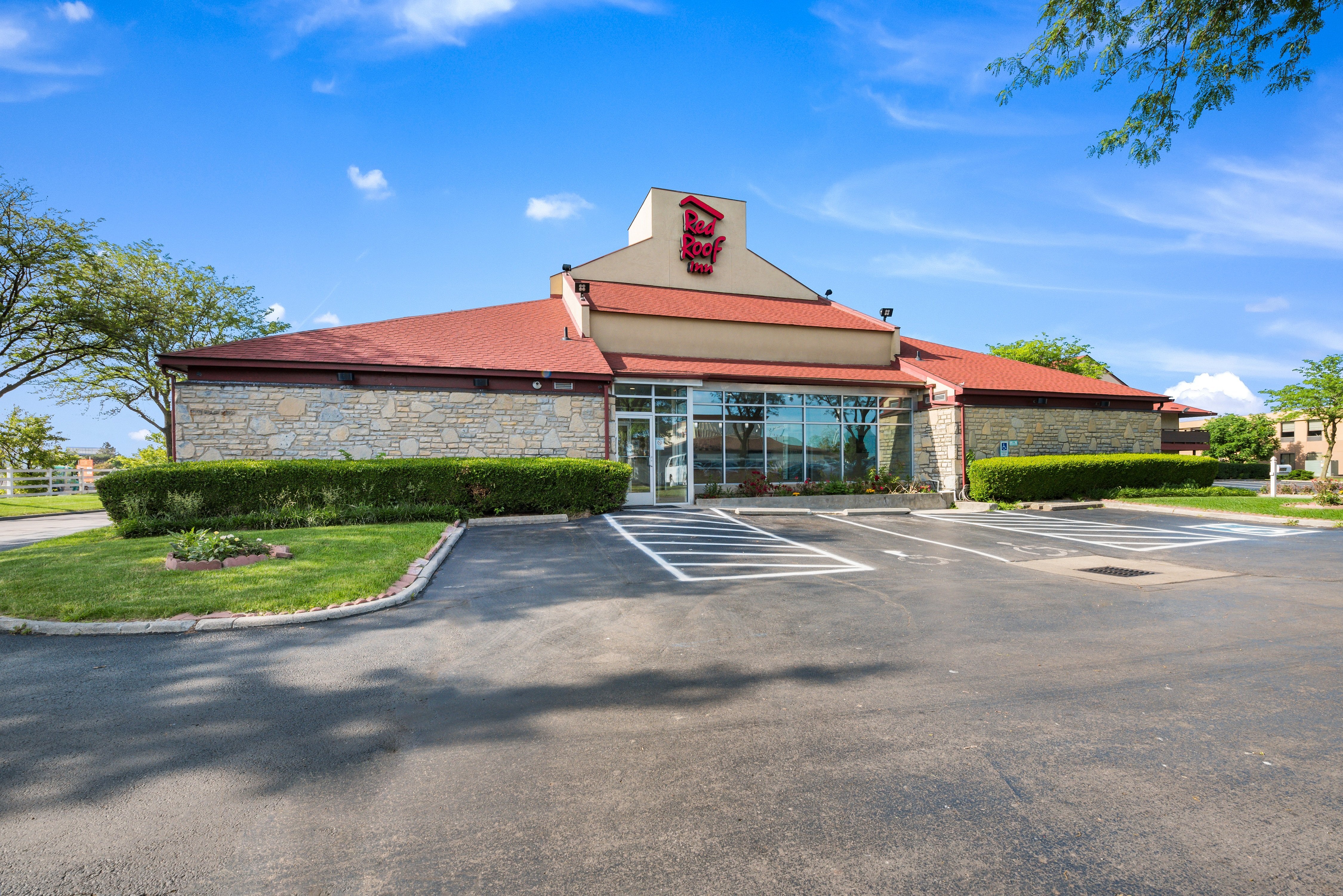 RED ROOF INN COLUMBUS GROVE CITY 71 8 8 Prices Hotel