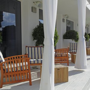 Shalom Hotel Enterance