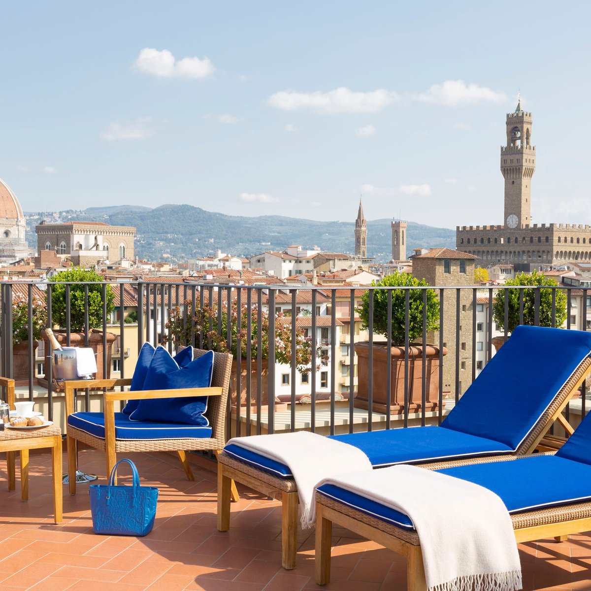 Rooftop Terrace Suite River View