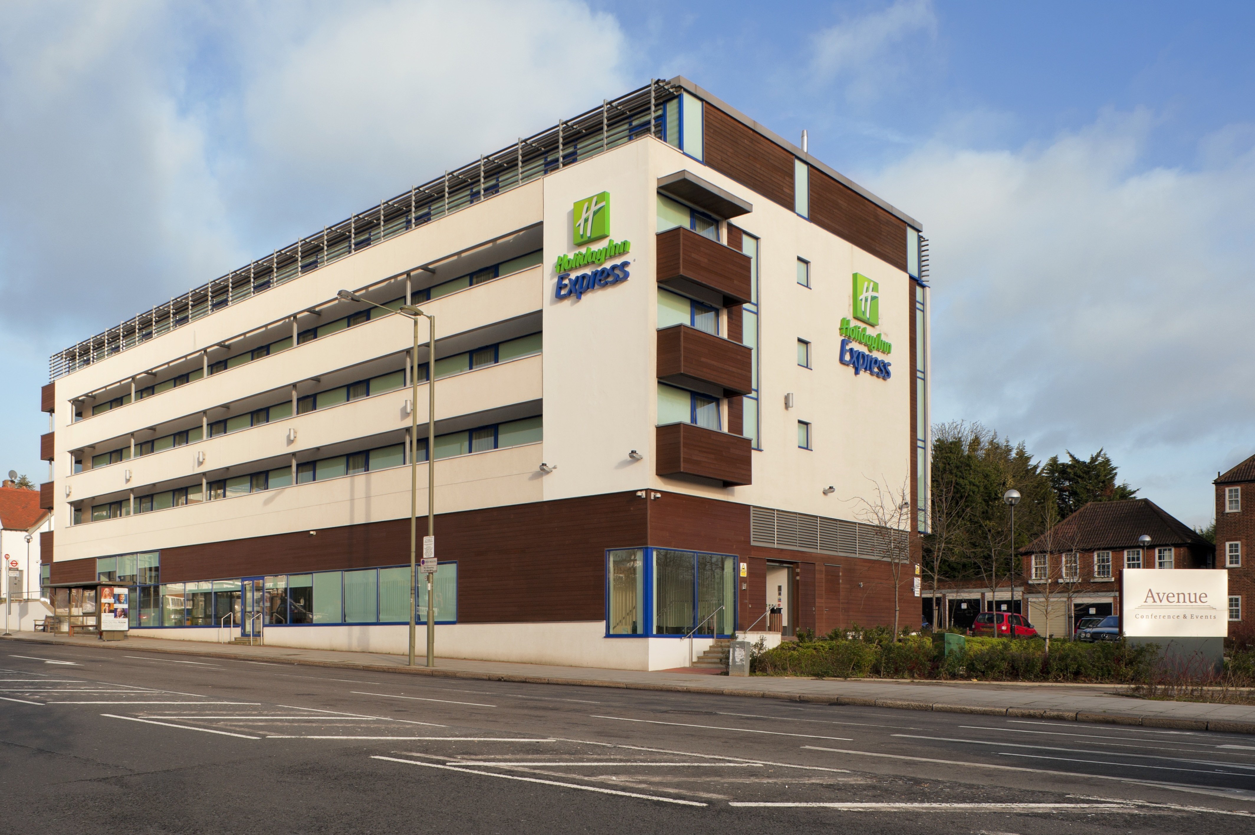 HOLIDAY INN EXPRESS LONDON GOLDERS GREEN A406 AN IHG HOTEL