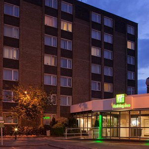 Evening at Holiday Inn Portsmouth