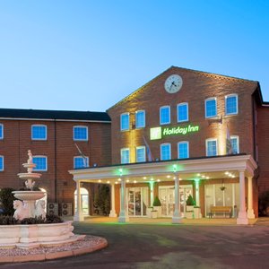 Located just off J7 A14, close to M1 & M6