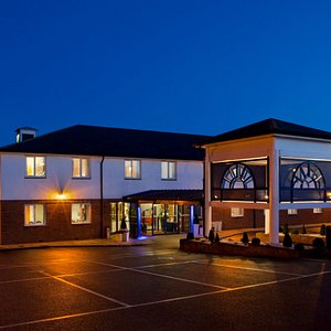Holiday Inn Express Canterbury offers comfort at a low price