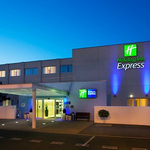 A warm welcome awaits you at Holiday Inn Express Norwich