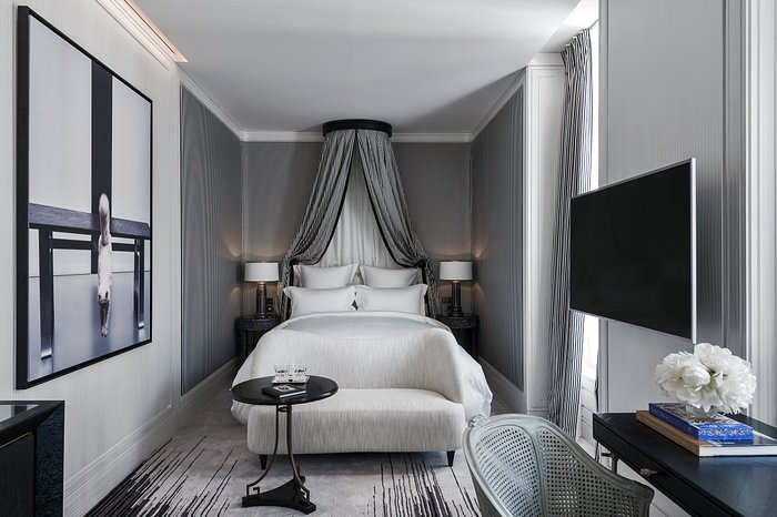 5 Luxury Paris Hotels to Book in 2021: Ritz, Crillon and More