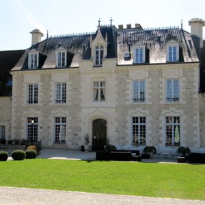 Hotel façade