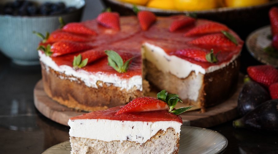 Strawberry Cream Cheesecake
