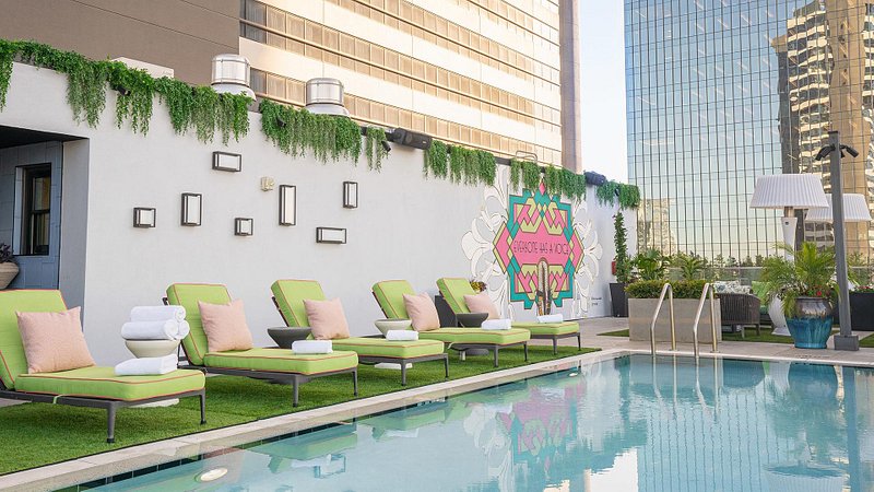 Rooftop swimming pool at Holston House Nashville, Tennessee