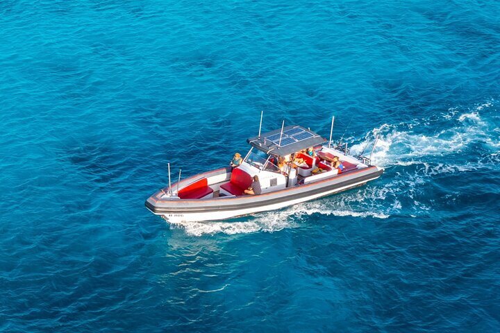 2023 Bonaire's Most Luxurious Private Boat Cruise