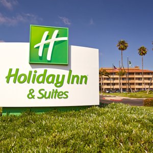 Enjoy our convenient location to businesses and beaches.