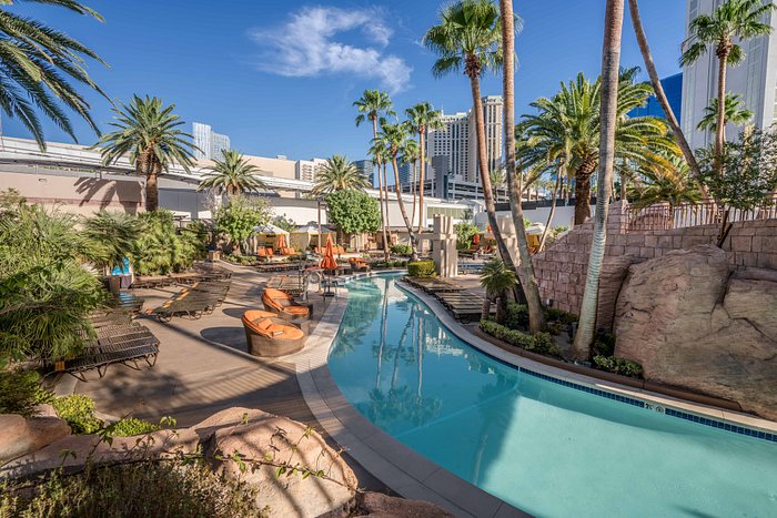 The pool view from our room - Picture of Paris Las Vegas Hotel & Casino,  Paradise - Tripadvisor