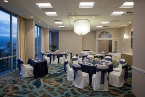 Crowne Plaza Ventura Beach, an IHG Hotel in Ventura