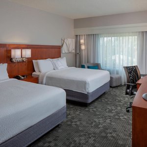 Queen/Queen Guest Room