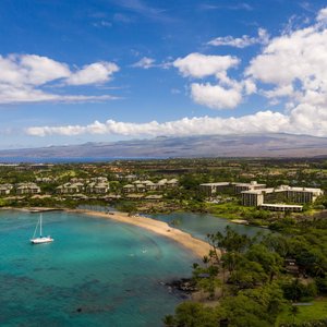 Anaeho'omalu Bay and Resort