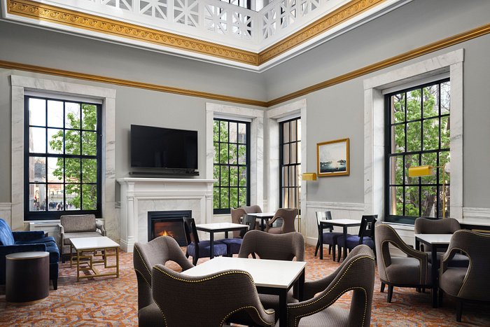 A Historic Resort: Marriott Vacation Club Pulse at Custom House, Boston