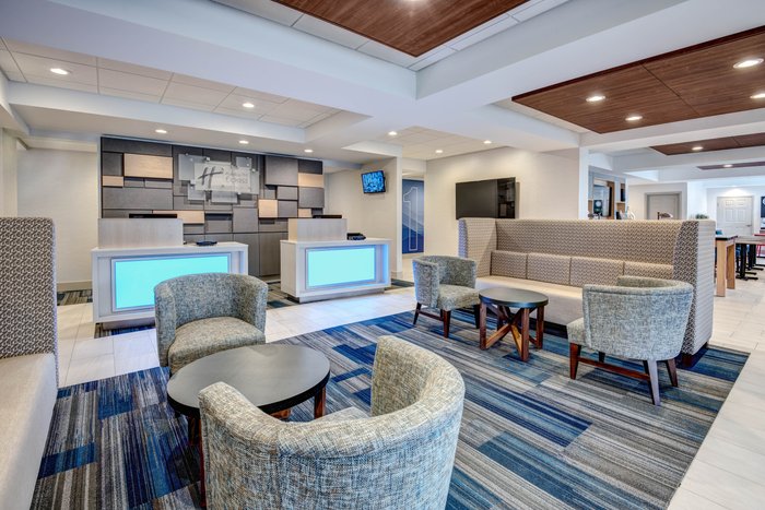 HOLIDAY INN EXPRESS & SUITES WOODBRIDGE - Prices & Hotel Reviews ...