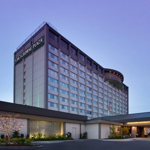 Crowne Plaza Seattle Airport