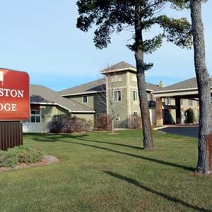 Pellston Lodge Magnuson Hotel in Pellston