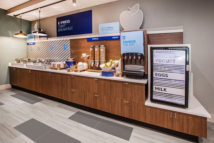 What Time Does Holiday Inn Express Serve Breakfast: Quick Guide!