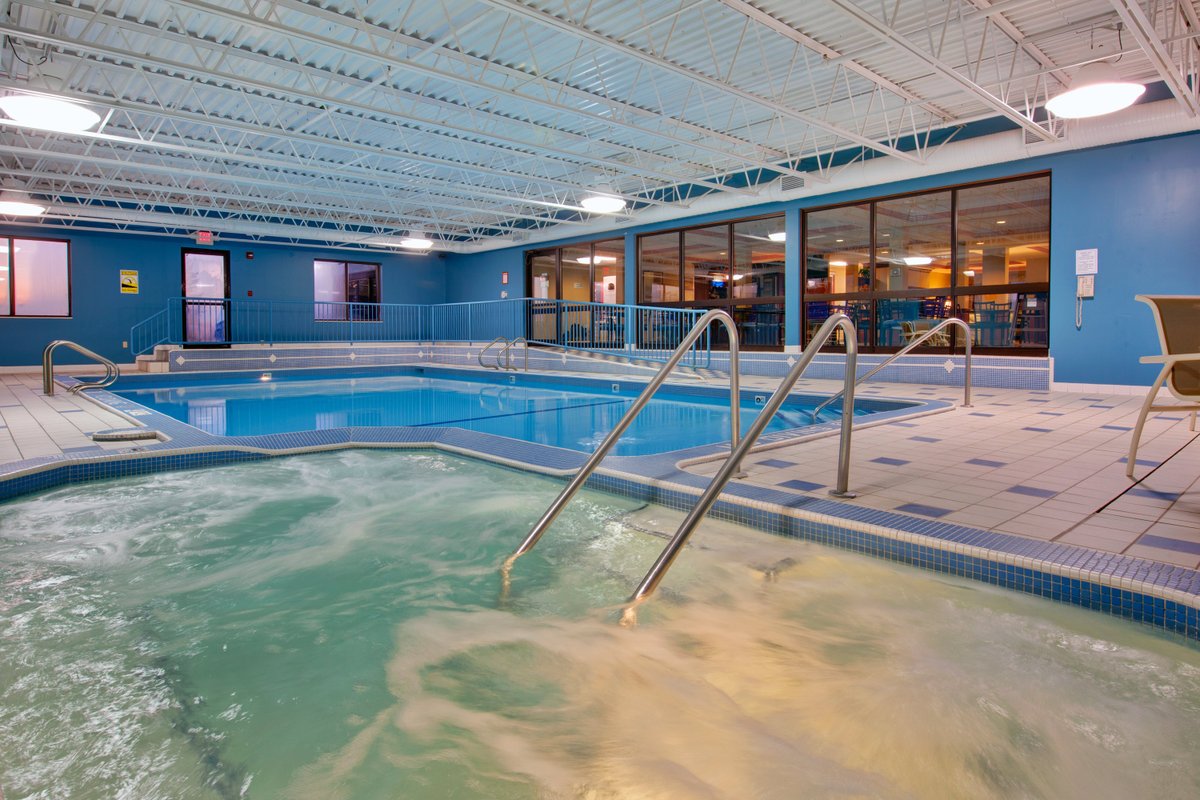 Holiday Inn Express Sault Ste. Marie, an IHG Hotel Pool Pictures ...